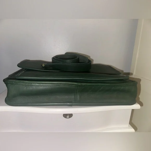 Vintage Coach Colebrooke Business Bag in Bottle Green! - Picture 8 of 10
